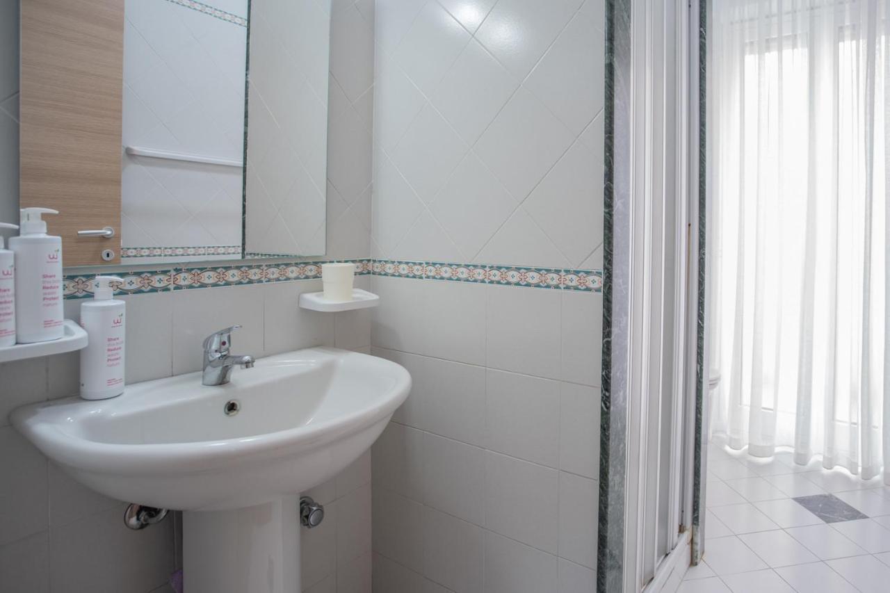 Seaview Rooms In The Center By Wonderful Italy Cefalú Exterior foto